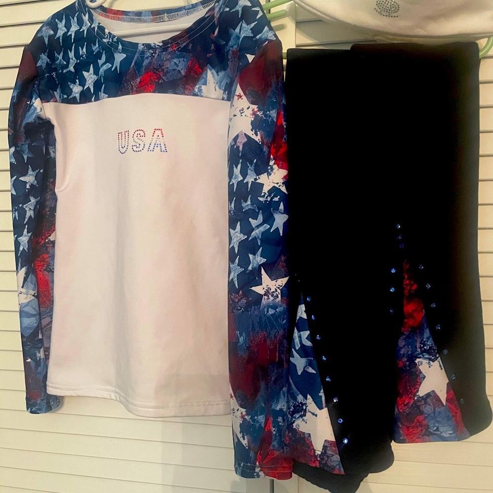 Skating Designs - Flag print on white shirt and black fleece skating pants